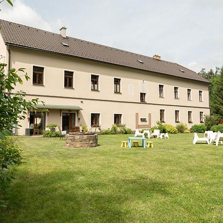 Penzion Stary Pivovar Křtiny Exteriör bild