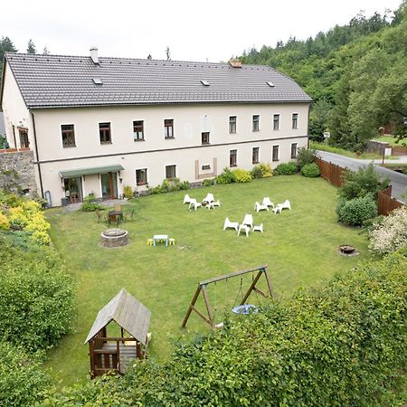 Penzion Stary Pivovar Křtiny Exteriör bild