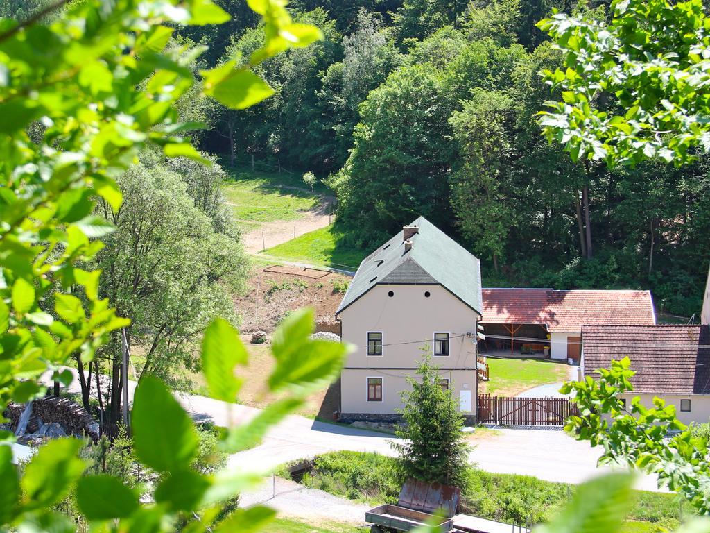 Penzion Stary Pivovar Křtiny Exteriör bild